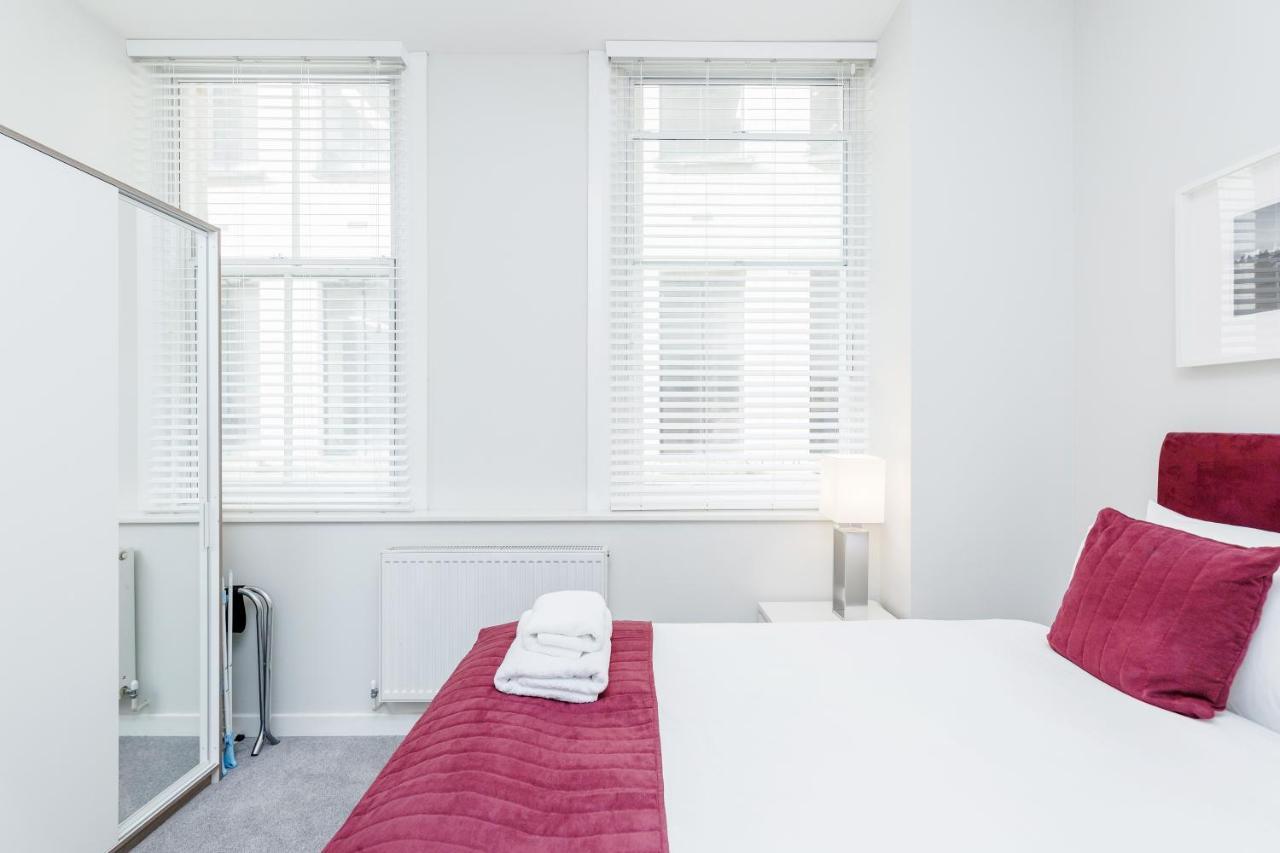 Roomspace Serviced Apartments - Sterling House Londen Buitenkant foto